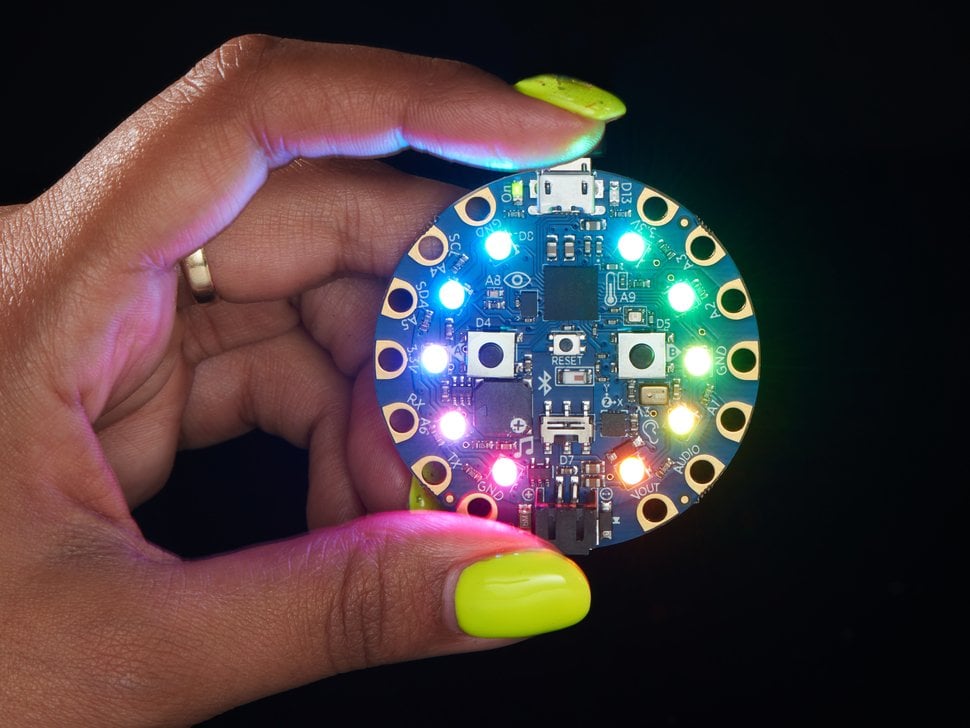 Circuit Playground Bluefruit - Bluetooth® LowEnergy - GH STUDEN