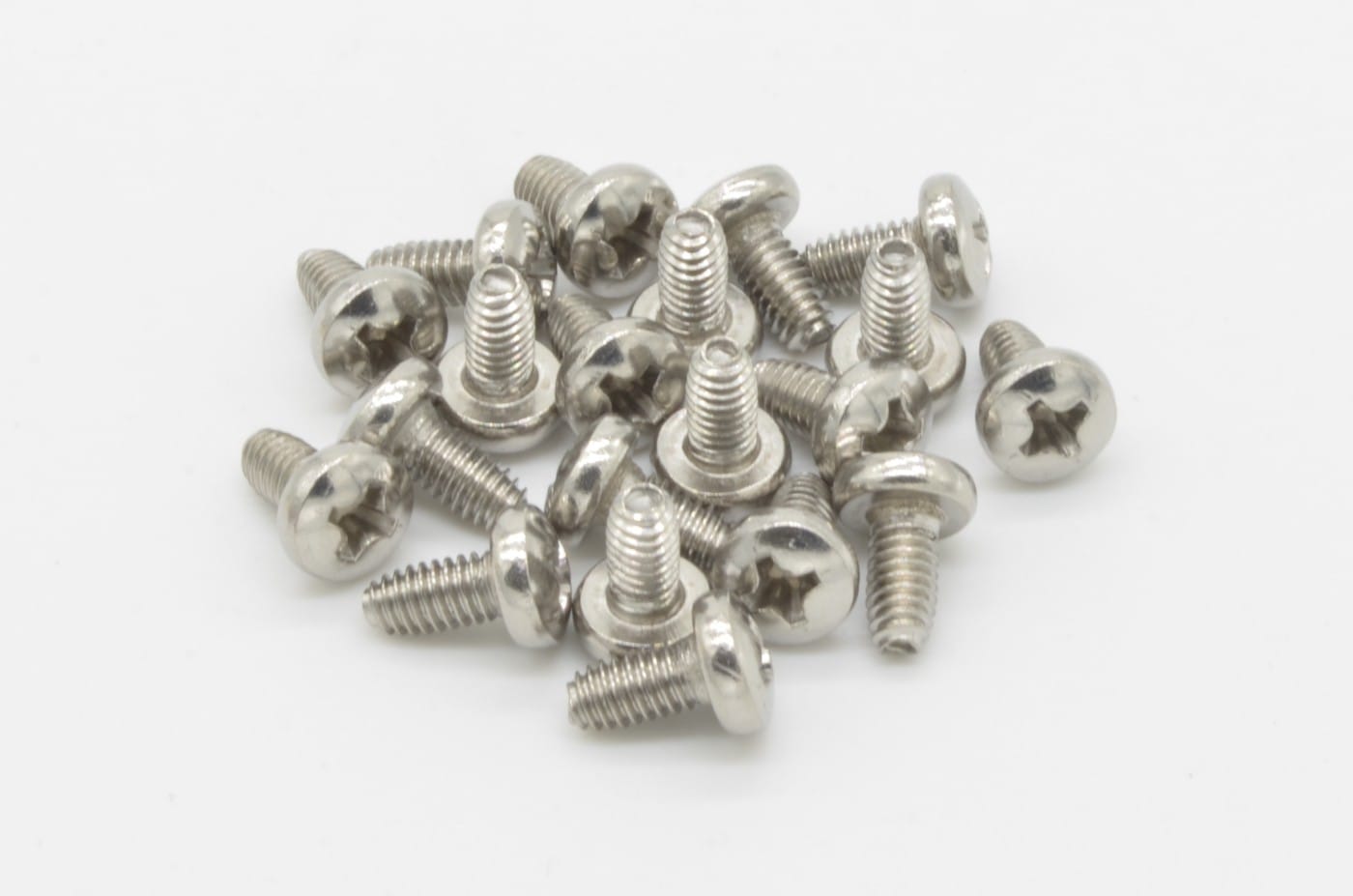 M4 x 8mm Phillips - 20 Pack