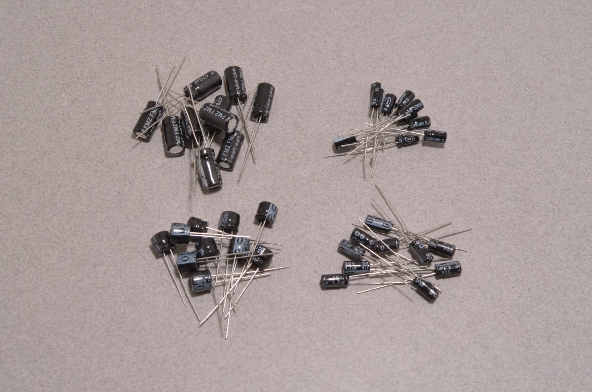 Electrolytic Capacitor Kit - 120 Pieces