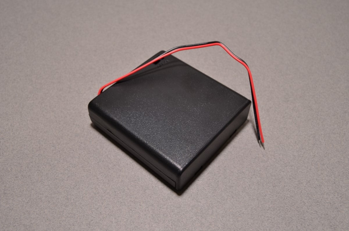 4 x AA Battery Case - Switch