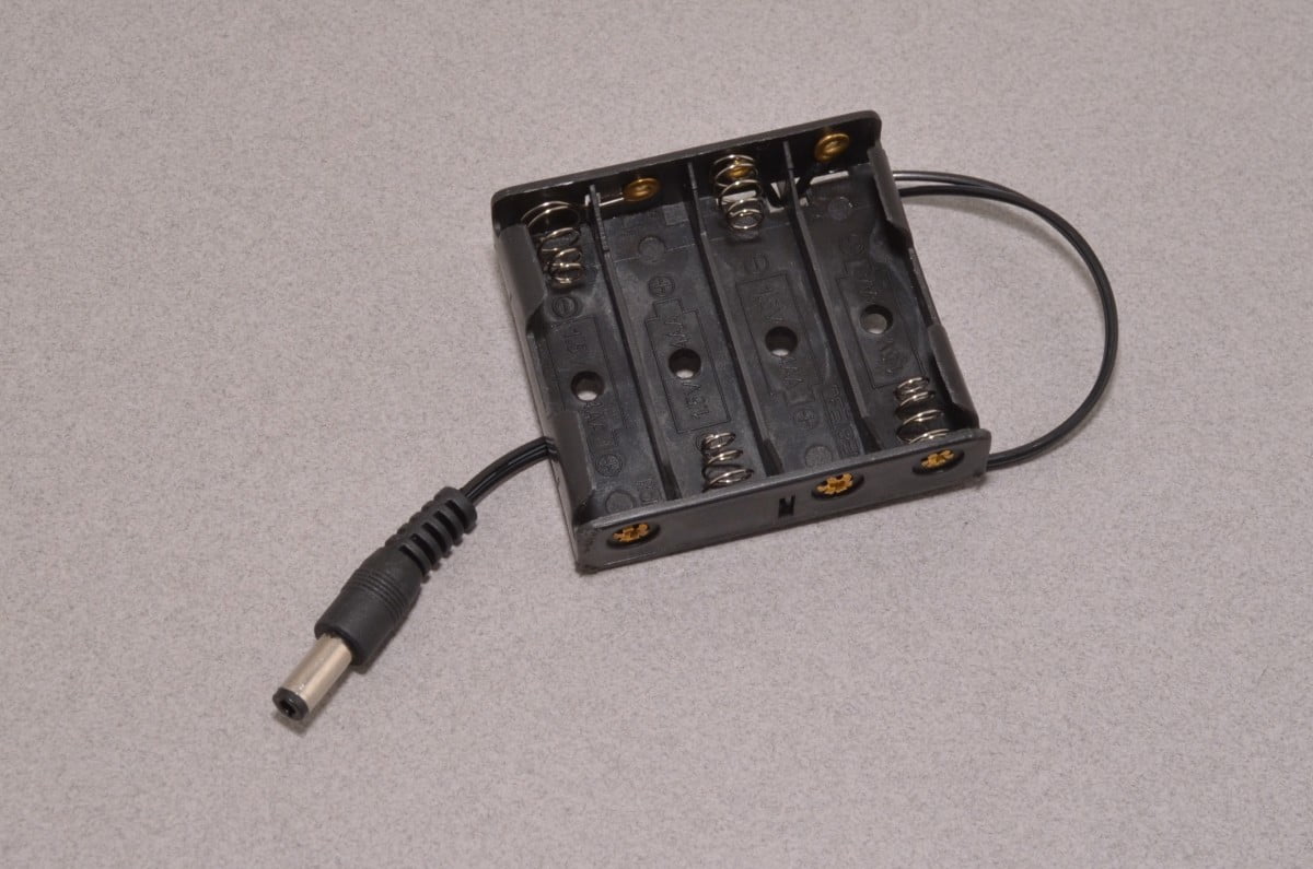 4 x AA Battery Case with DC Barrel Plug