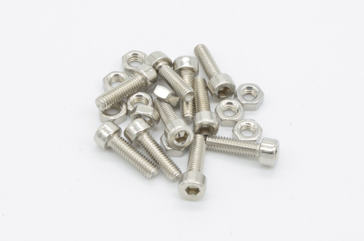 M4 x 14mm Socket Cap Screw Set - 20 pcs