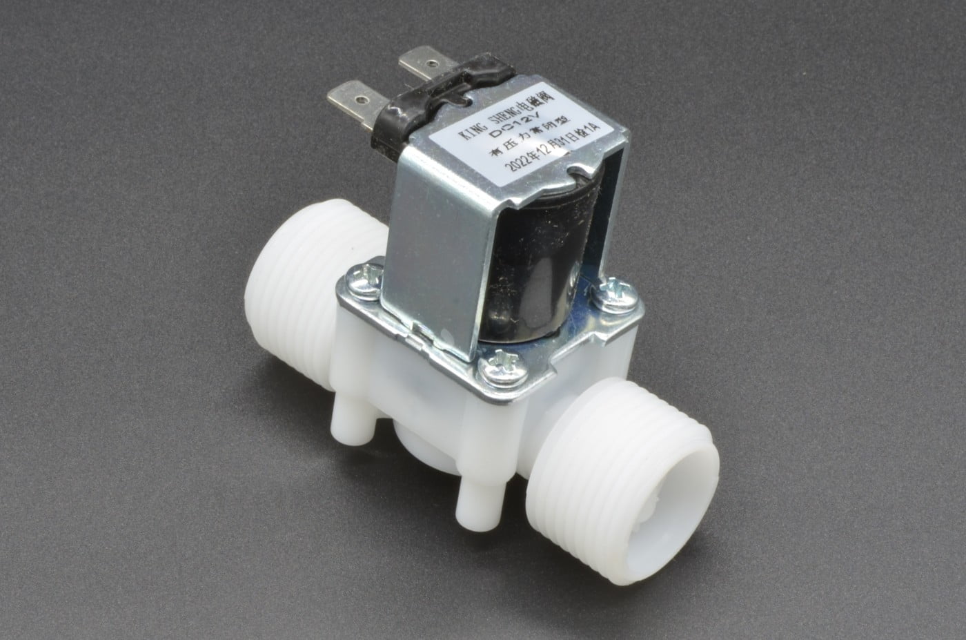 12V Solenoid Valve - 3/4"