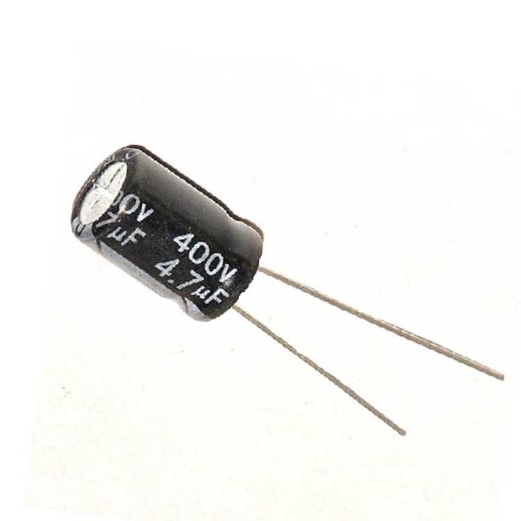 Condensator 4,7UF 400V