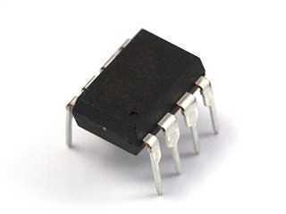 NE555 - DIP8
