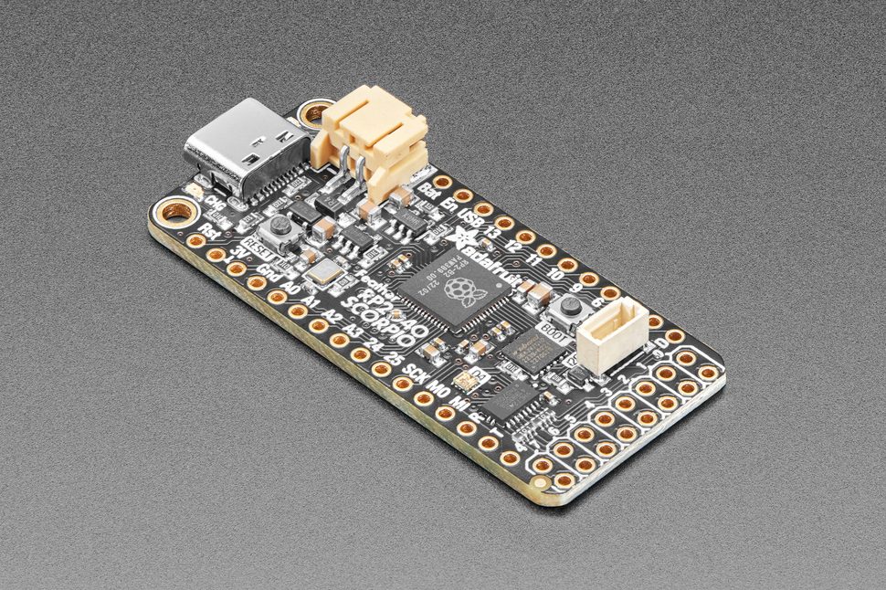 Adafruit Feather RP2040 SCORPIO - 8-kanaals NeoPixel Driver