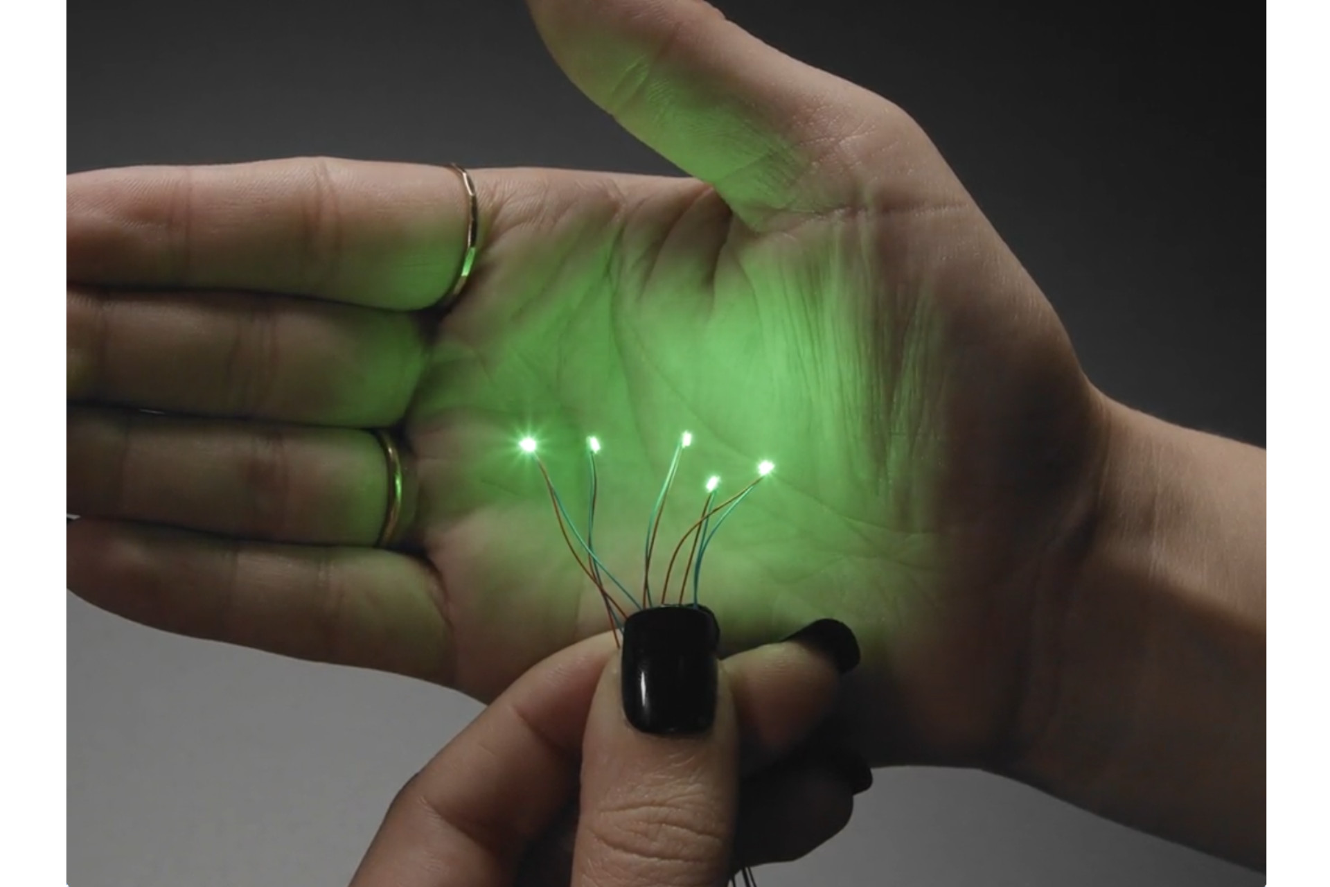 Miniature Wired LEDs - 0805 SMT LED - Pure Green - 5 pack
