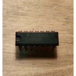 CD4093 BE NAND trigger