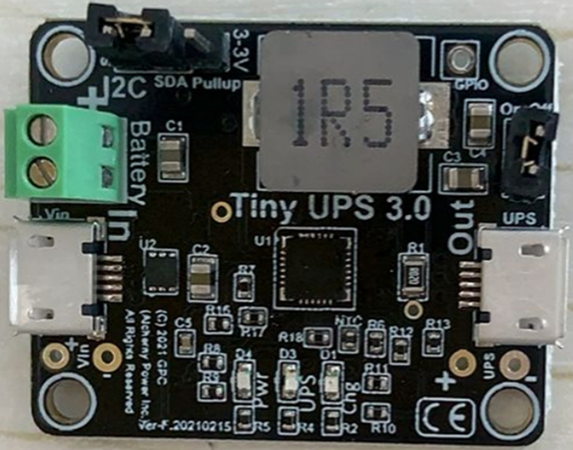 Tiny-UPS - Worlds tiniest UPS with GPIO indicator