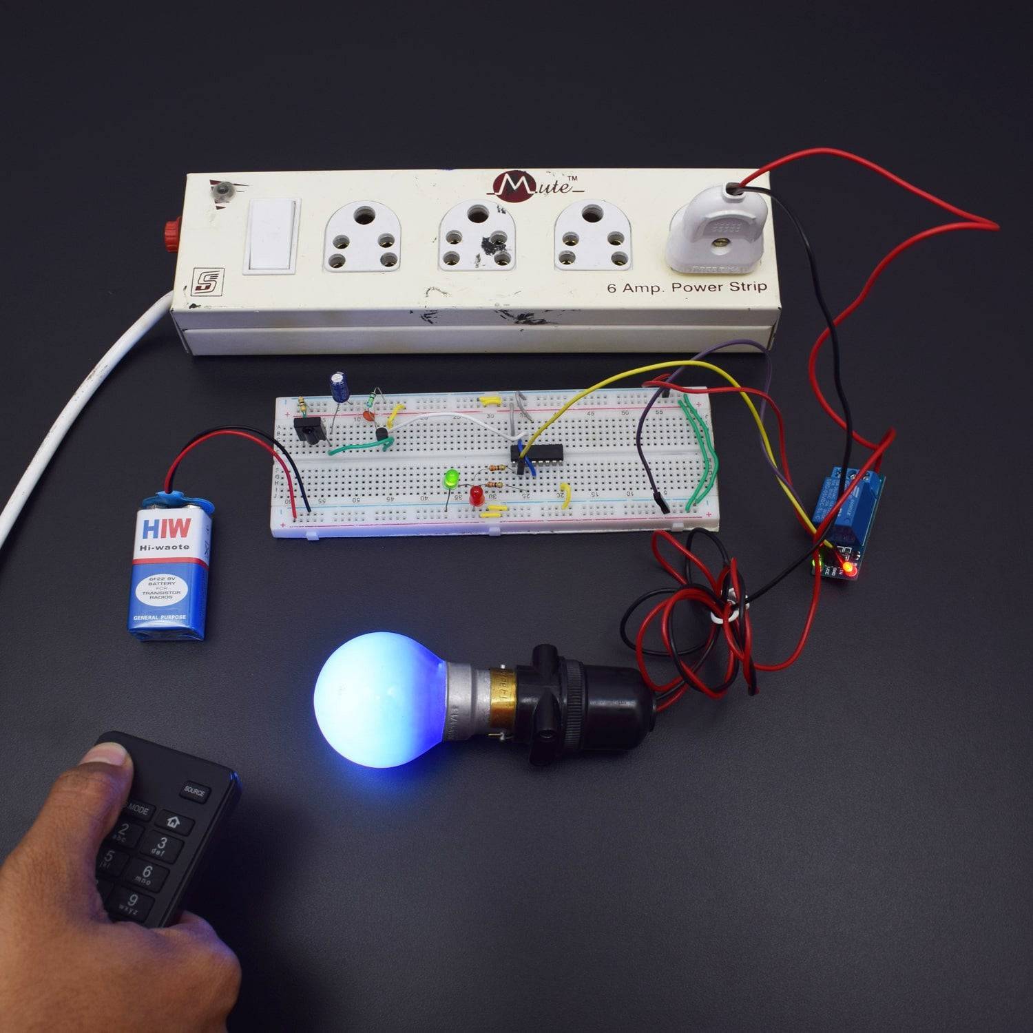 MAKE A HOME AUTOMATION SYSTEM USING TSOP AND 1 CHANNEL 5V RELAY INTERFACING WITH 4017 IC - KT855