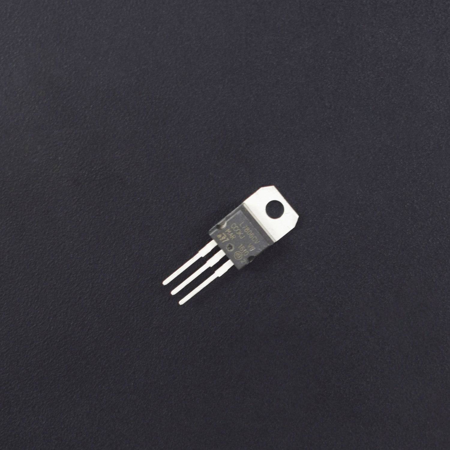 LM7806 7806 Positive Voltage Regulator IC 6V/1A for Power Supply Circuit - RS450