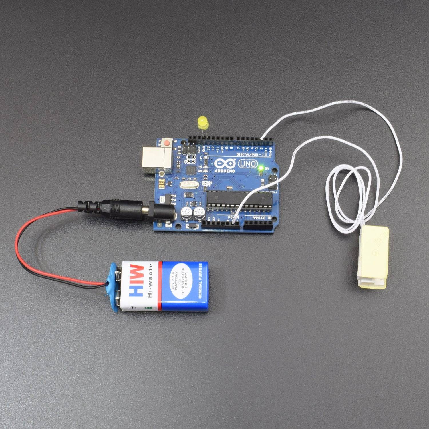 Make a magnetic door sensor interfacing with Arduino uno - KT735
