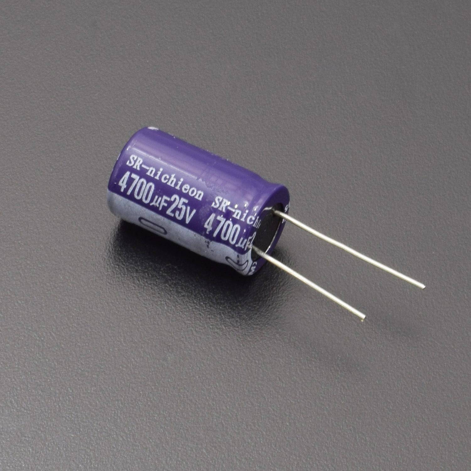4700uF 25V Electrolytic Capacitor - RS821