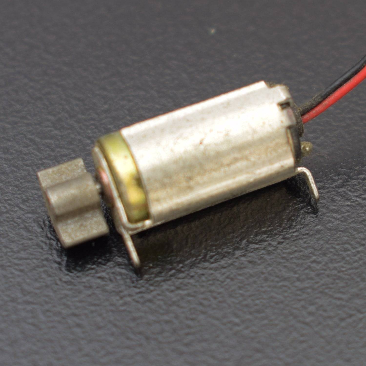 Vibration motor 3V-4.5V with Wire - RS133
