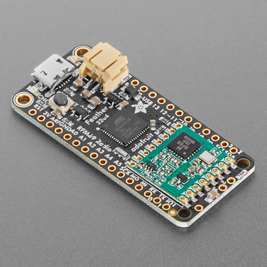 Adafruit Feather 32u4 RFM69HCW Packet Radio - 868 or 915 MHz (RadioFruit)