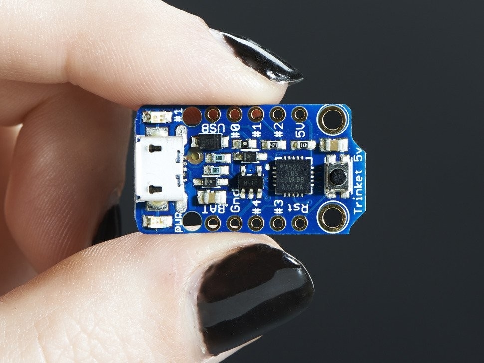 Trinket - Mini Microcontroller - 5V Logic Adafruit 1501